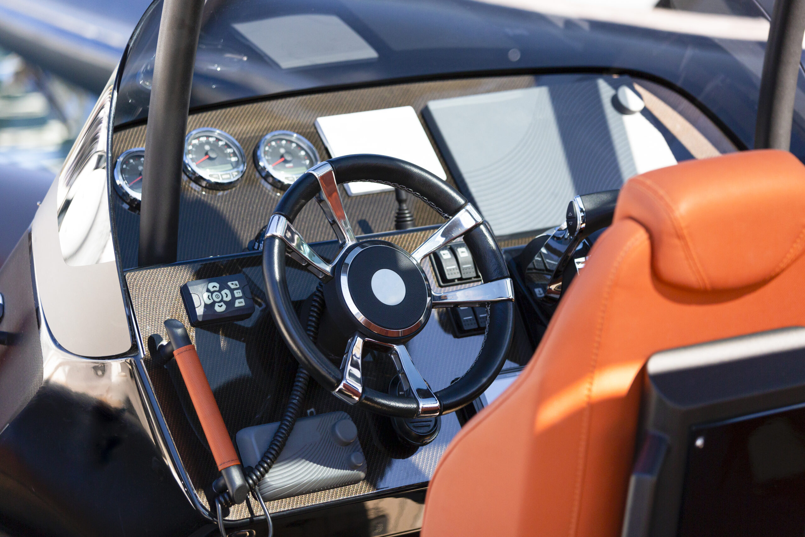 Boat steering wheel and dashboard