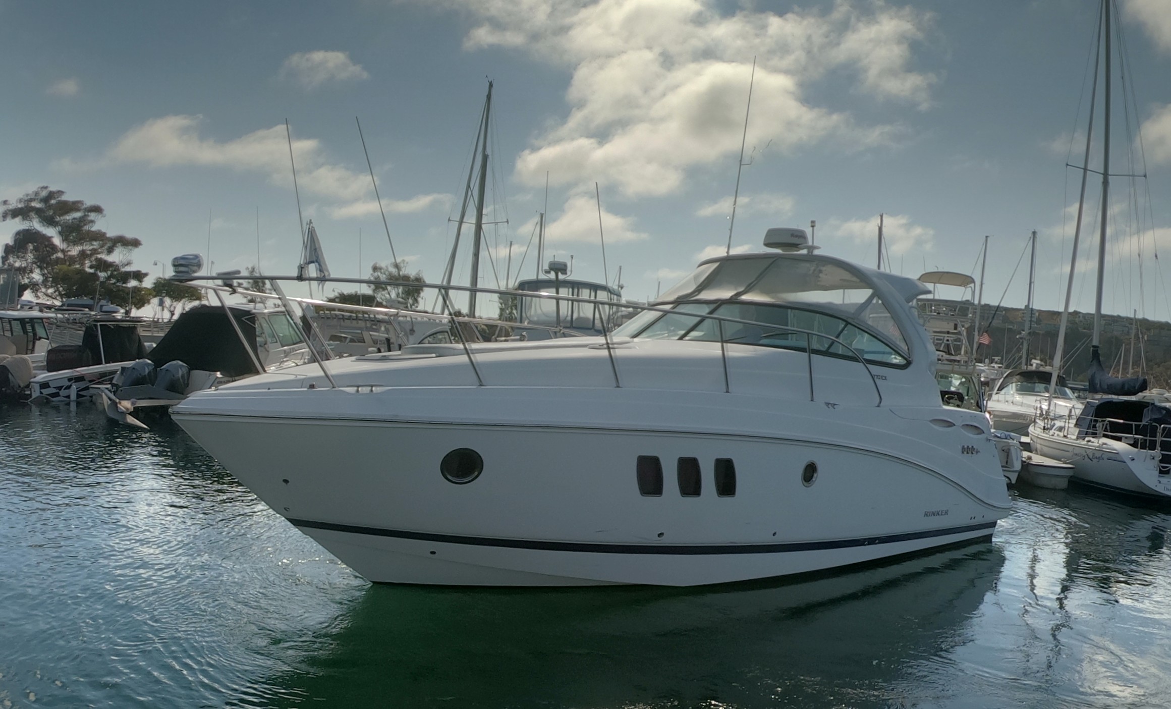 EX 370 Rinker