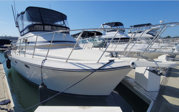 34 Navigator Flybridge